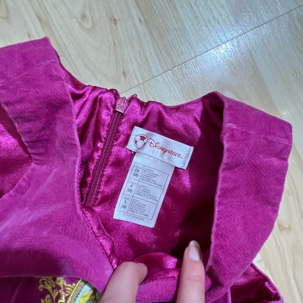 Disney Vintage Princesses Velour Dress Size Small 5-6 Disney Store Magenta - Picture 3 of 4